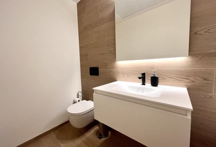 Apartamento de 2 habitaciones en Orihuela Costa en venta con piscina - 464.950 € (Ref: 9877132)