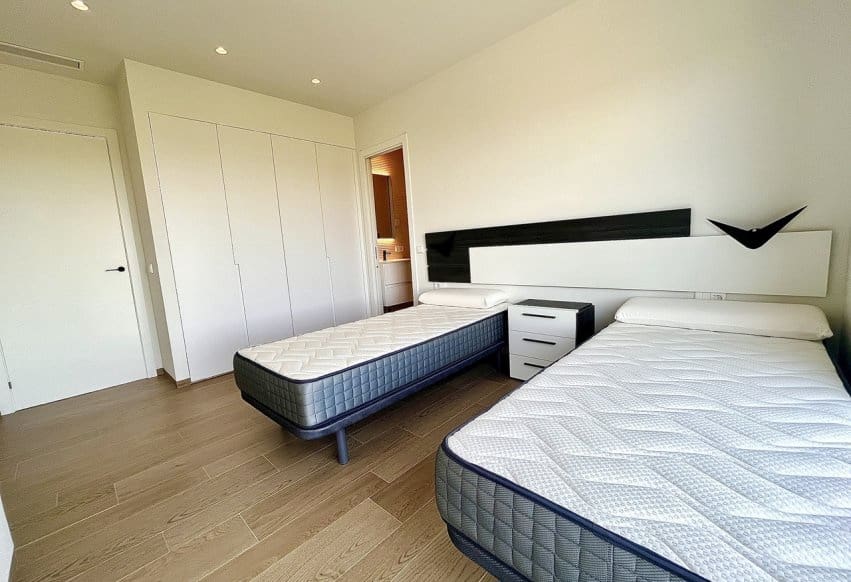 Apartamento de 2 habitaciones en Orihuela Costa en venta con piscina - 464.950 € (Ref: 9877132)