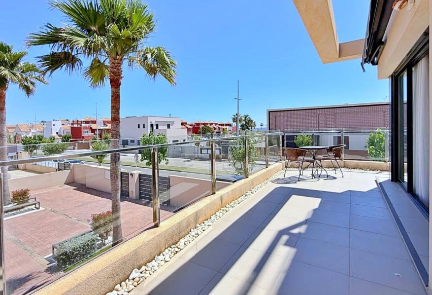 3 slaapkamer Penthouse te koop in Torre de la Horadada - € 365.000 (Ref: 9877448)