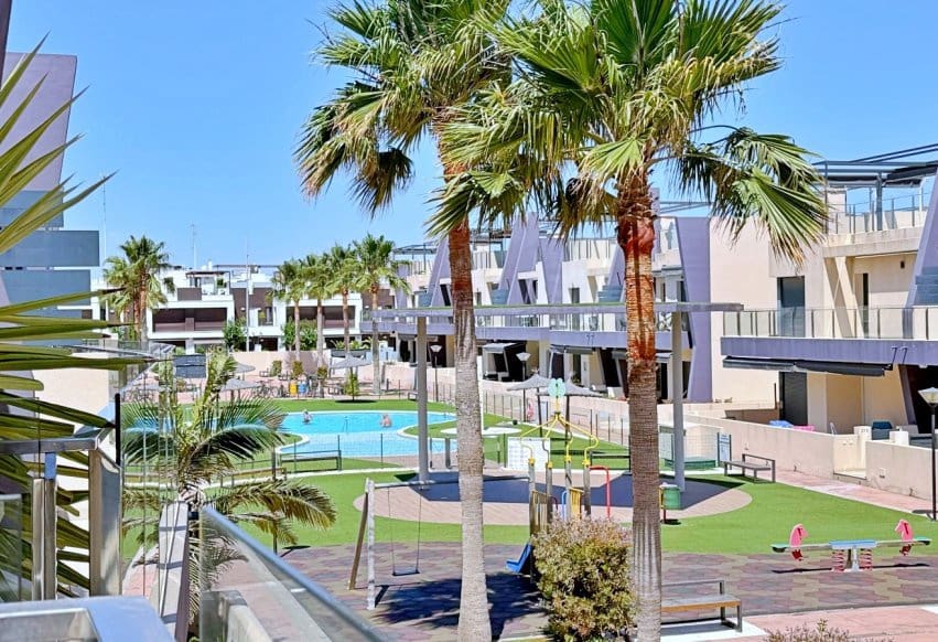 3 slaapkamer Penthouse te koop in Torre de la Horadada - € 365.000 (Ref: 9877448)