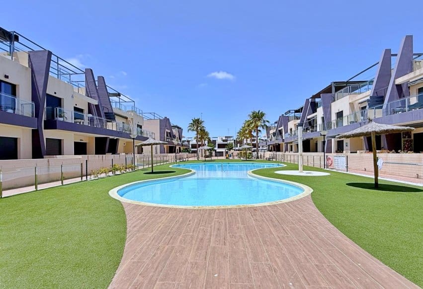3 bedroom Penthouse for sale in Torre de la Horadada - € 365,000 (Ref: 9877448)