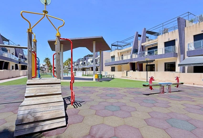 3 bedroom Penthouse for sale in Torre de la Horadada - € 365,000 (Ref: 9877448)