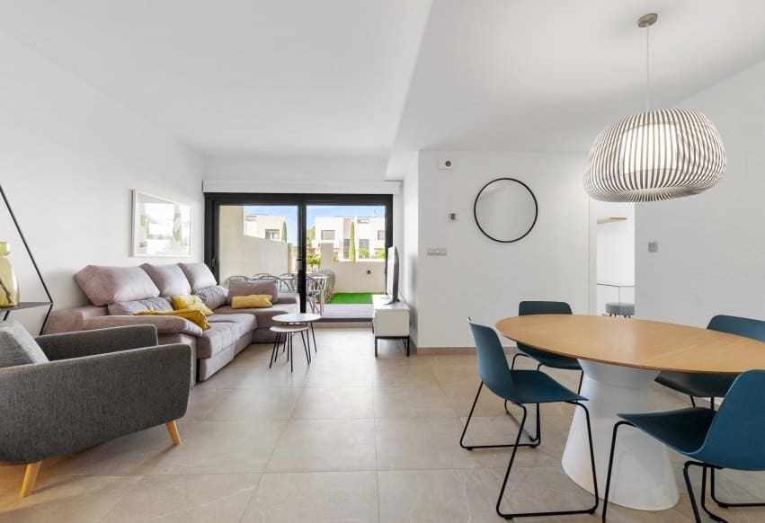 Apartamento de 2 habitaciones en Orihuela Costa en venta con piscina - 310.000 € (Ref: 9877449)