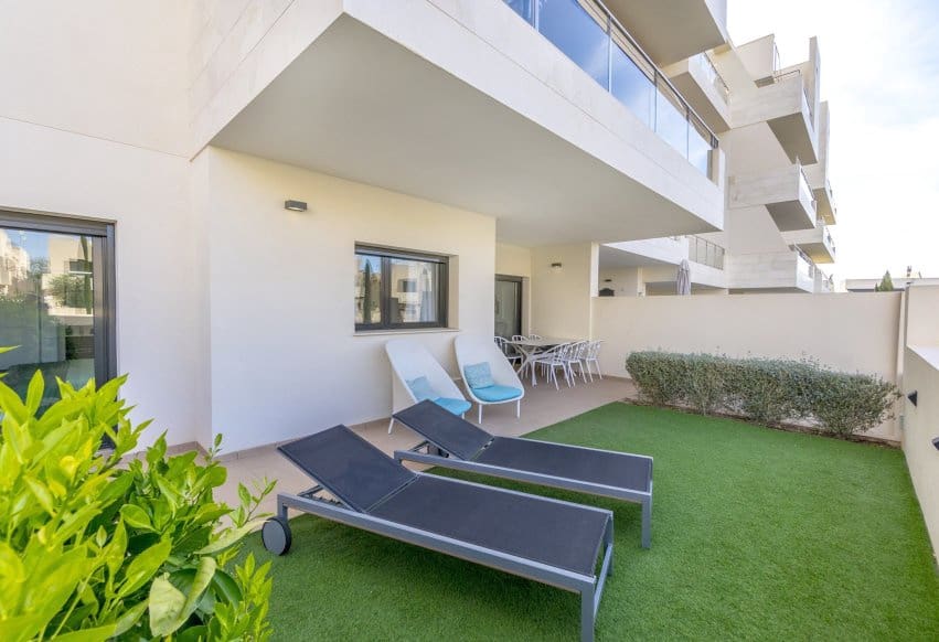 Apartamento de 2 habitaciones en Orihuela Costa en venta con piscina - 310.000 € (Ref: 9877449)