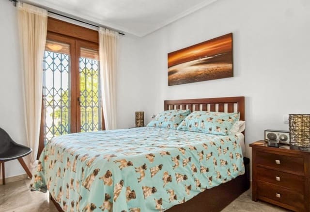 2 soveværelse Lejlighed til salg i Villamartin, Orihuela med swimmingpool - € 219.000 (Ref: 9877450)