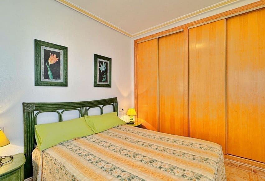2 bedroom Bungalow for sale in La Zenia with pool - € 212,900 (Ref: 9877562)