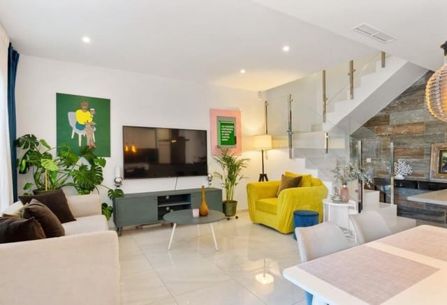 3 makuuhuone Huvila myytävänä paikassa Villamartin, Orihuela mukana uima-altaan - 325 000 € (Ref: 9880484)