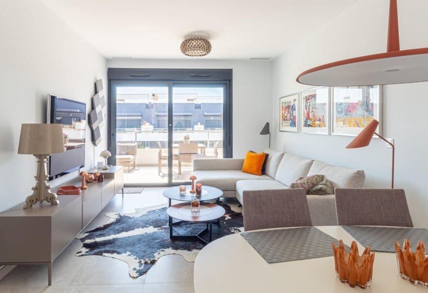 2 makuuhuone Kattohuoneisto myytävänä paikassa Playa Flamenca mukana uima-altaan - 499 900 € (Ref: 9888473)