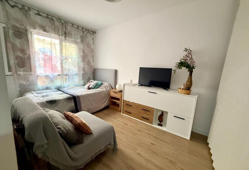 3 Zimmer Apartment zu verkaufen in Torrevieja - 188.000 € (Ref: 9888476)
