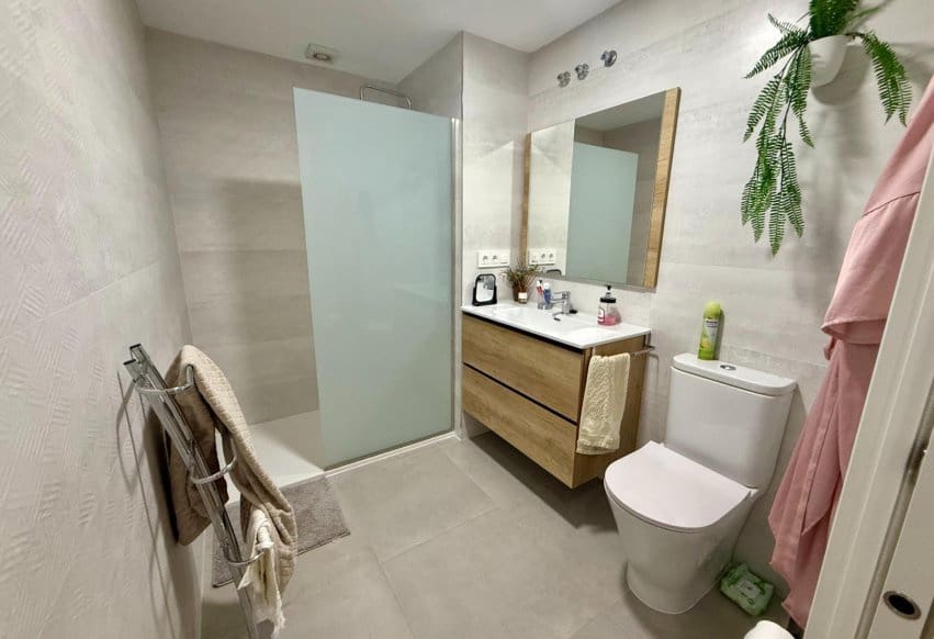 3 Zimmer Apartment zu verkaufen in Torrevieja - 188.000 € (Ref: 9888476)