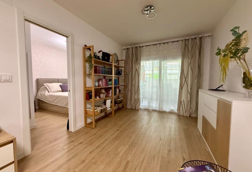 3 Zimmer Apartment zu verkaufen in Torrevieja - 188.000 € (Ref: 9888476)