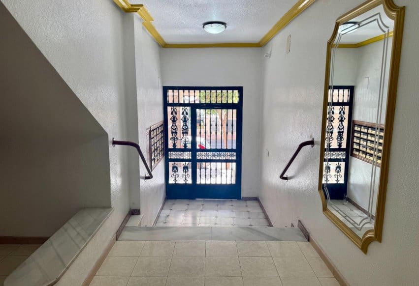 3 Zimmer Apartment zu verkaufen in Torrevieja - 188.000 € (Ref: 9888476)