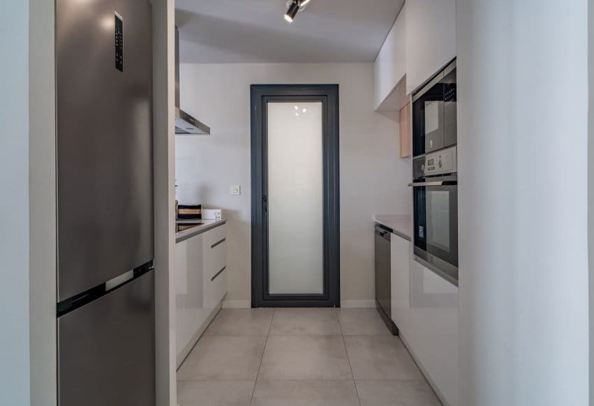 Apartamento de 3 habitaciones en Pilar de la Horadada en venta con piscina garaje - 589.000 € (Ref: 9892972)