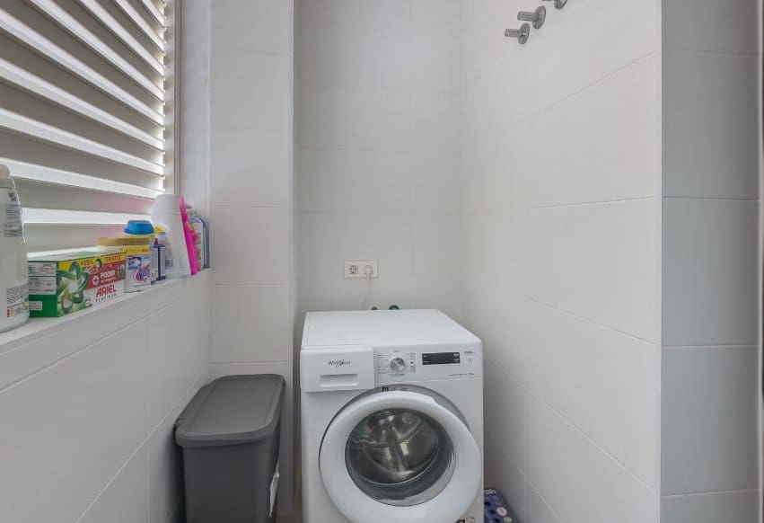 Apartamento de 3 habitaciones en Pilar de la Horadada en venta con piscina garaje - 589.000 € (Ref: 9892972)