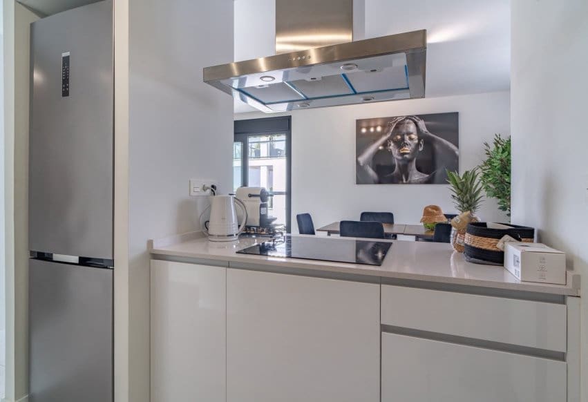 Apartamento de 3 habitaciones en Pilar de la Horadada en venta con piscina garaje - 589.000 € (Ref: 9892972)