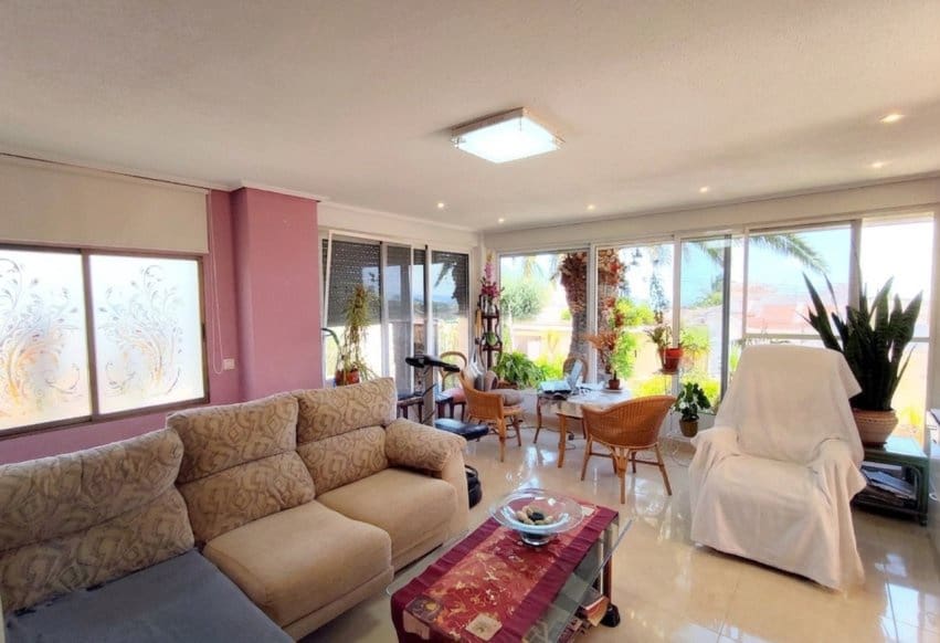 3 soveværelse Villa til salg i Ciudad Quesada med swimmingpool - € 550.000 (Ref: 9895372)