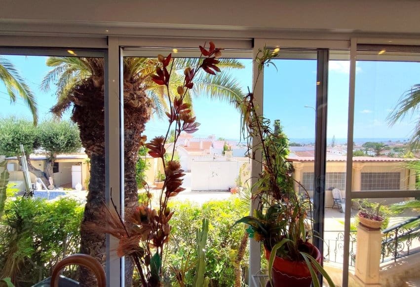 3 soveværelse Villa til salg i Ciudad Quesada med swimmingpool - € 550.000 (Ref: 9895372)