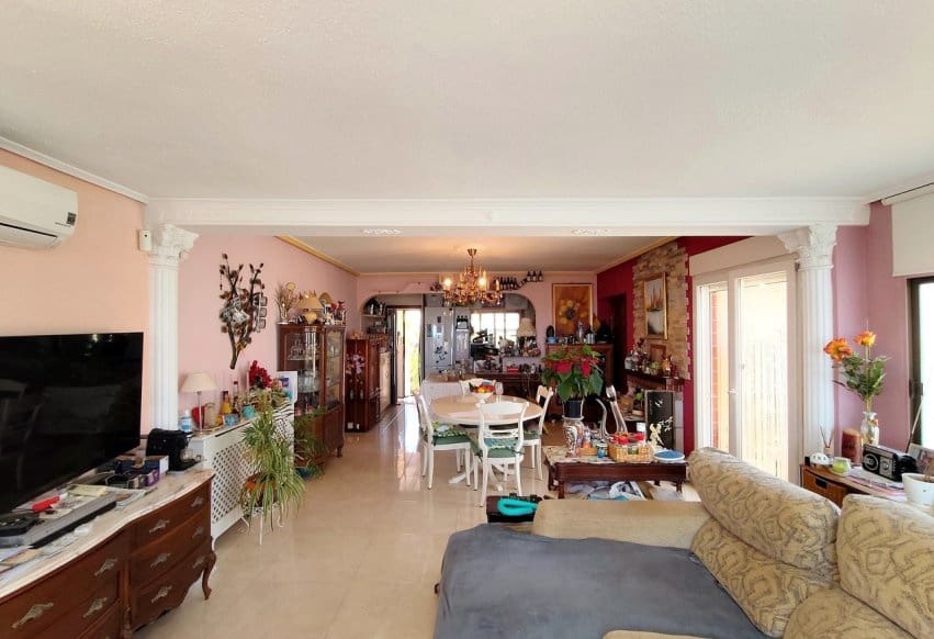 3 soveværelse Villa til salg i Ciudad Quesada med swimmingpool - € 550.000 (Ref: 9895372)