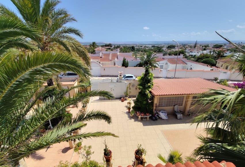 3 soveværelse Villa til salg i Ciudad Quesada med swimmingpool - € 550.000 (Ref: 9895372)