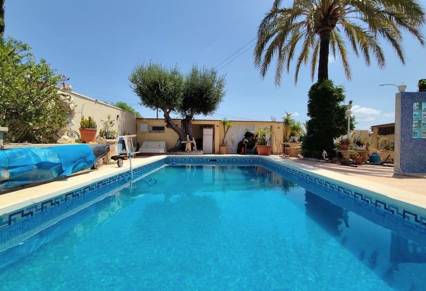 3 soveværelse Villa til salg i Ciudad Quesada med swimmingpool - € 550.000 (Ref: 9895372)