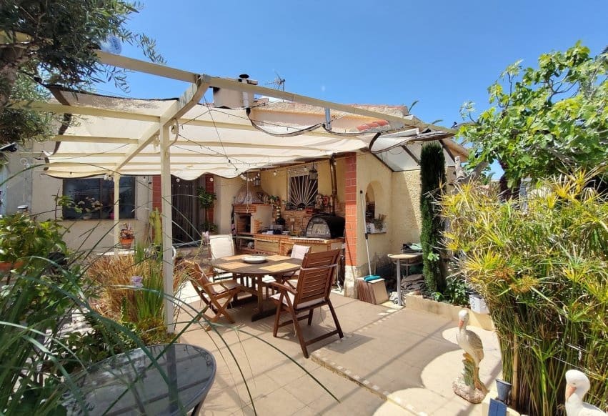 3 soveværelse Villa til salg i Ciudad Quesada med swimmingpool - € 550.000 (Ref: 9895372)