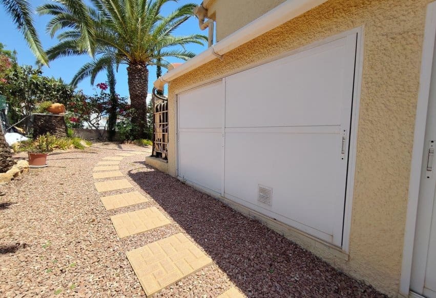 3 soveværelse Villa til salg i Ciudad Quesada med swimmingpool - € 550.000 (Ref: 9895372)