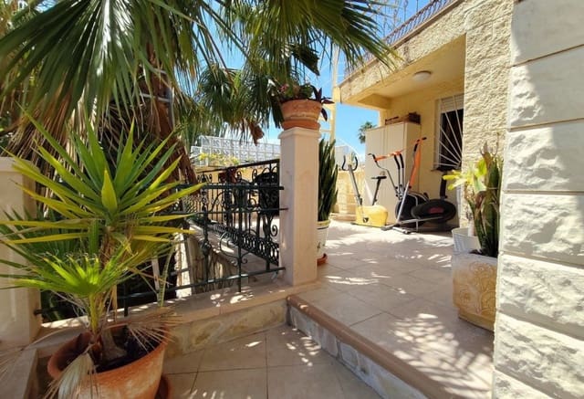 3 sypialnia Willa na sprzedaż w Ciudad Quesada, Rojales z basenem - 550 000 € (Ref: 9895372)