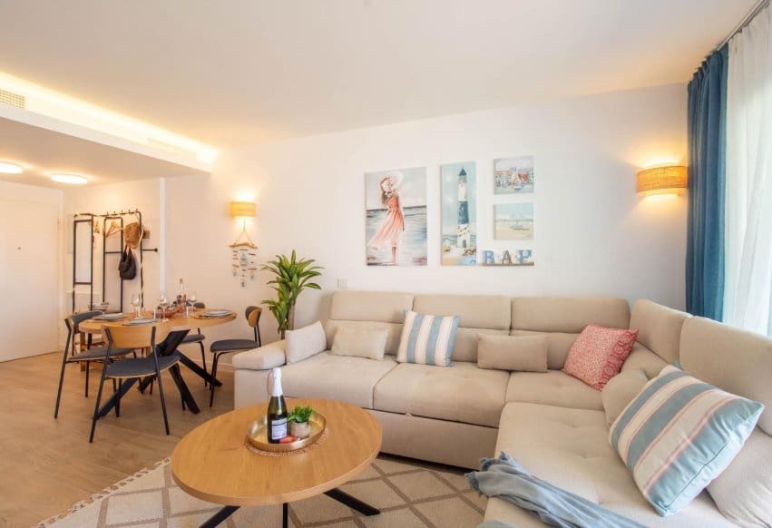 2 sovrum Lägenhet till salu i Punta Prima med pool - 370 000 € (Ref: 9896954)