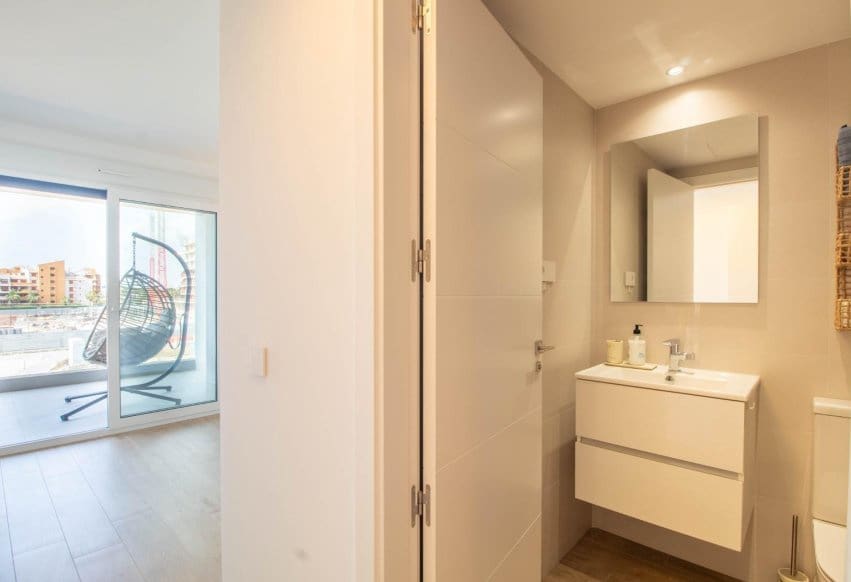 2 sovrum Lägenhet till salu i Punta Prima med pool - 370 000 € (Ref: 9896954)