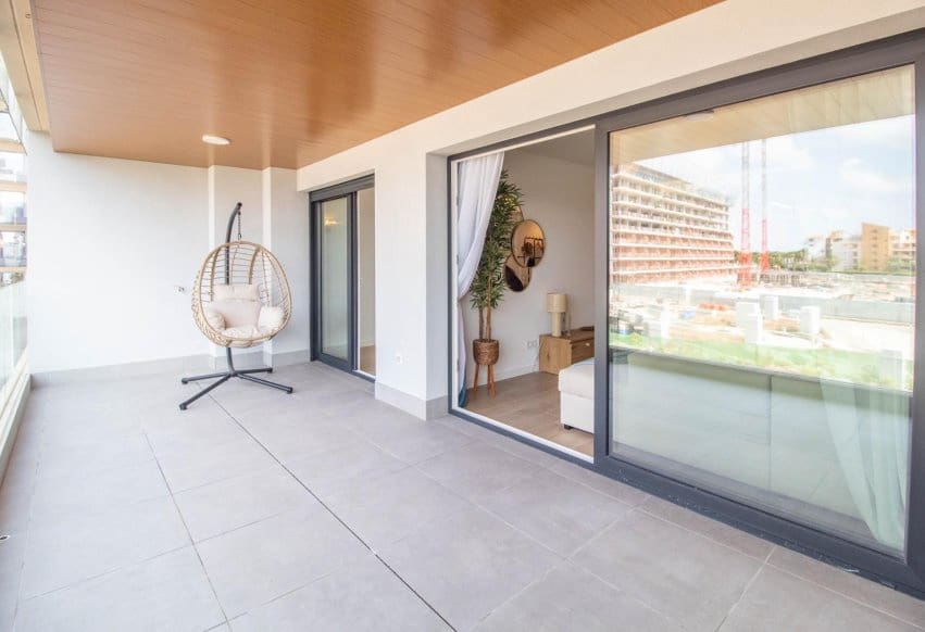 2 sovrum Lägenhet till salu i Punta Prima med pool - 370 000 € (Ref: 9896954)