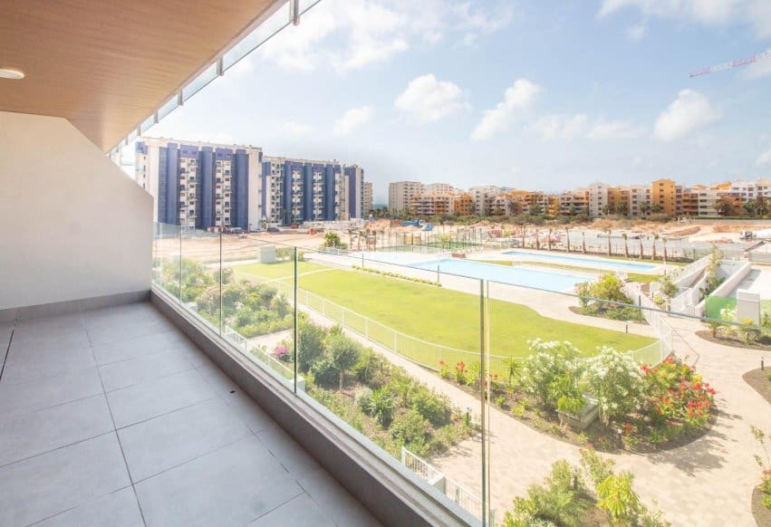 2 sovrum Lägenhet till salu i Punta Prima med pool - 370 000 € (Ref: 9896954)