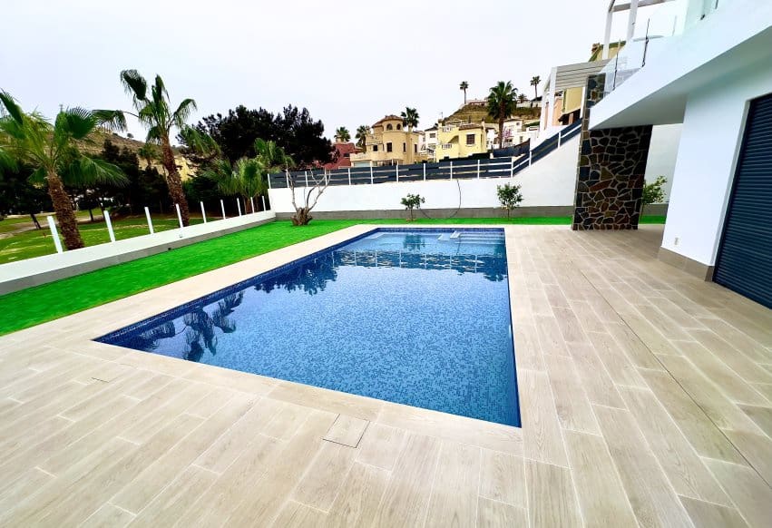 4 soveværelse Villa til salg i Ciudad Quesada - € 834.000 (Ref: 9902249)