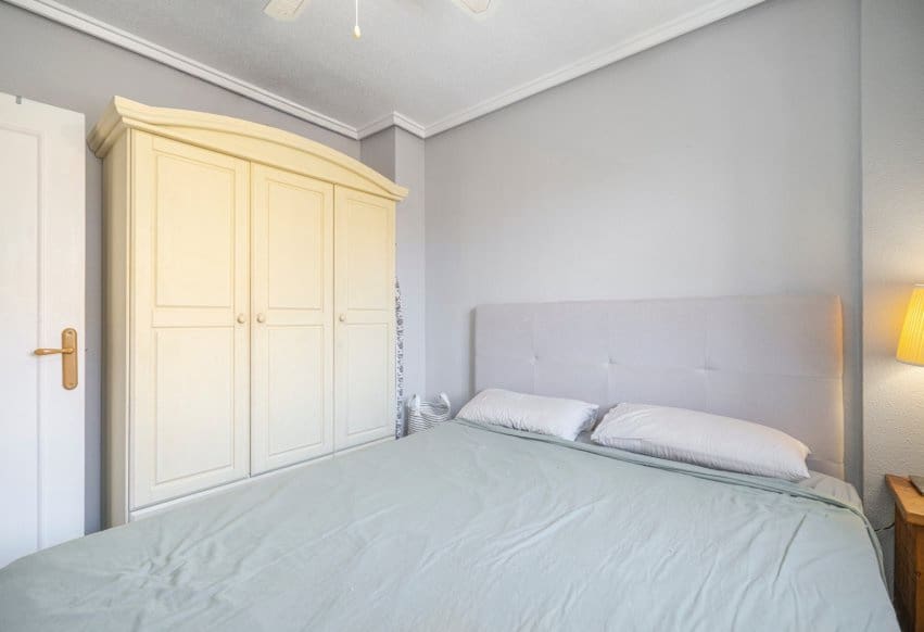 3 makuuhuone Omakotitalo myytävänä paikassa Rojales - 289 000 € (Ref: 9905191)