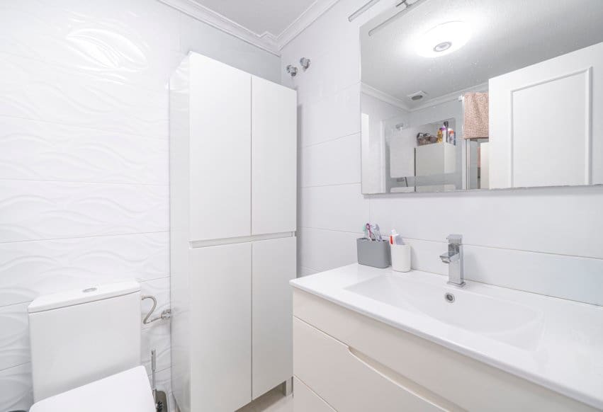 3 makuuhuone Omakotitalo myytävänä paikassa Rojales - 289 000 € (Ref: 9905191)