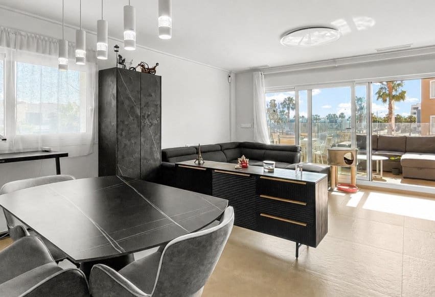3 sovrum Lägenhet till salu i El Raso med pool - 289 500 € (Ref: 9905192)