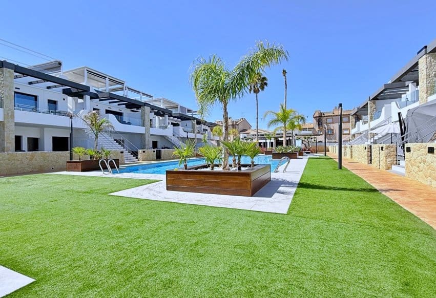 2 quarto Penthouse para venda em Orihuela Costa - 379 000 € (Ref: 9908953)