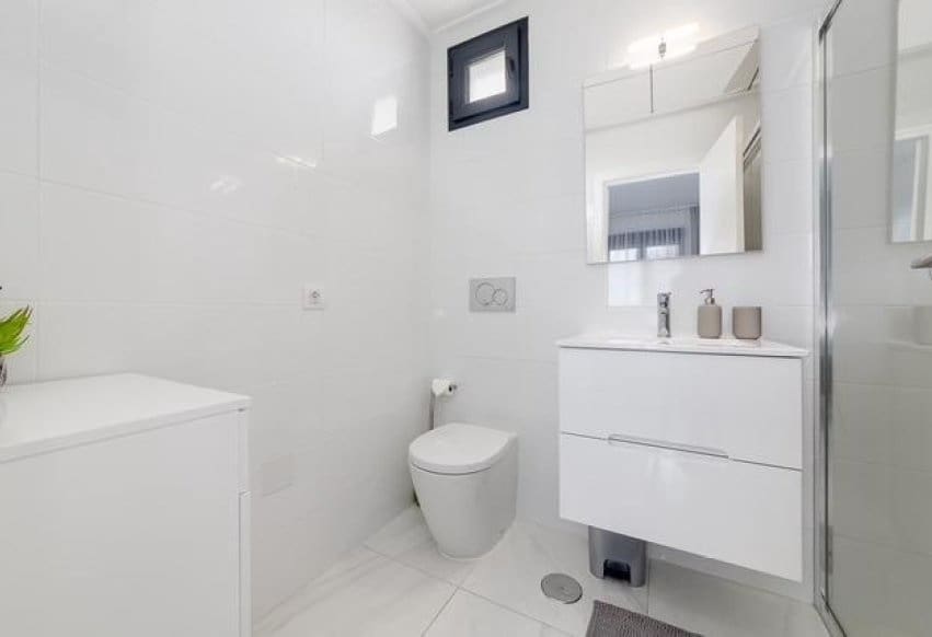 3 sypialnia Dom na sprzedaż w Filipinas z basenem - 315 000 € (Ref: 9909460)