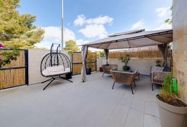 3 soveværelse Byhus til salg i Las Filipinas med swimmingpool - € 324.999 (Ref: 9909460)