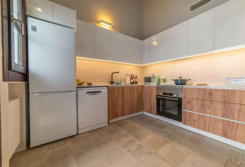 2 bedroom Villa for sale in La Peraleja Golf Resort with pool garage - € 286,000 (Ref: 9921096)