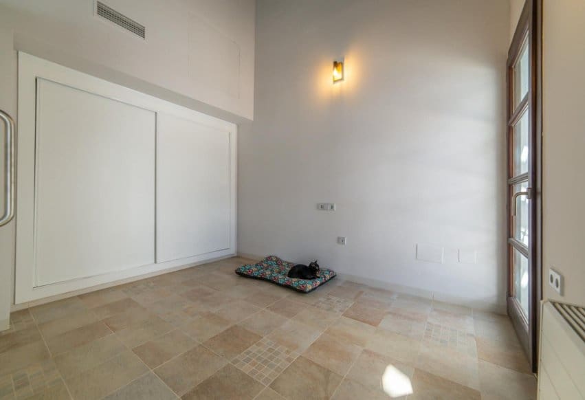 2 bedroom Villa for sale in La Peraleja Golf Resort with pool garage - € 286,000 (Ref: 9921096)