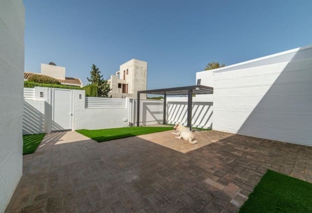 2 bedroom Villa for sale in La Peraleja Golf Resort, Murcia city with pool garage - € 286,000 (Ref: 9921096)