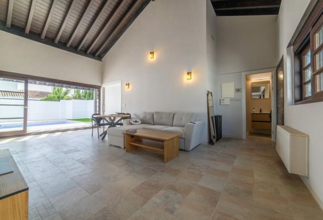 2 bedroom Villa for sale in La Peraleja Golf Resort, Murcia city with pool garage - € 286,000 (Ref: 9921096)