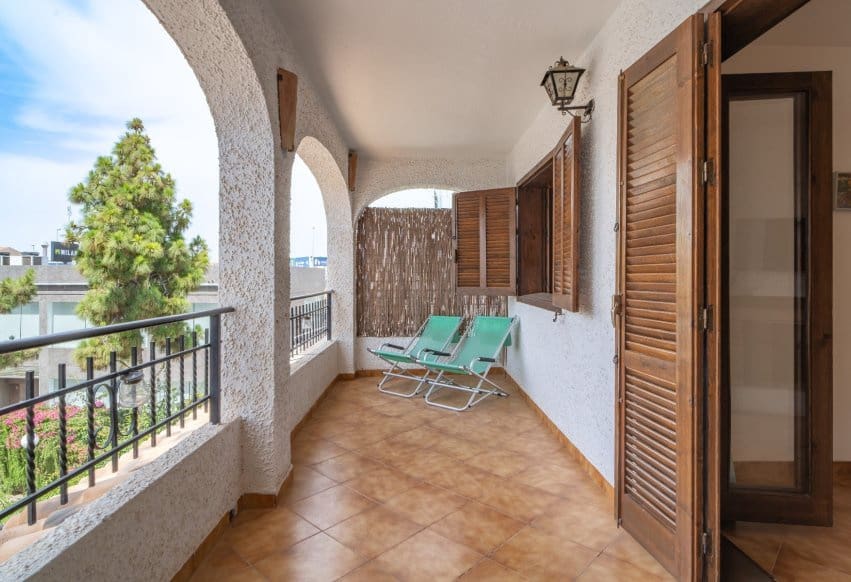 2 Zimmer Apartment zu verkaufen in Cabo Roig mit Pool - 205.000 € (Ref: 9925155)