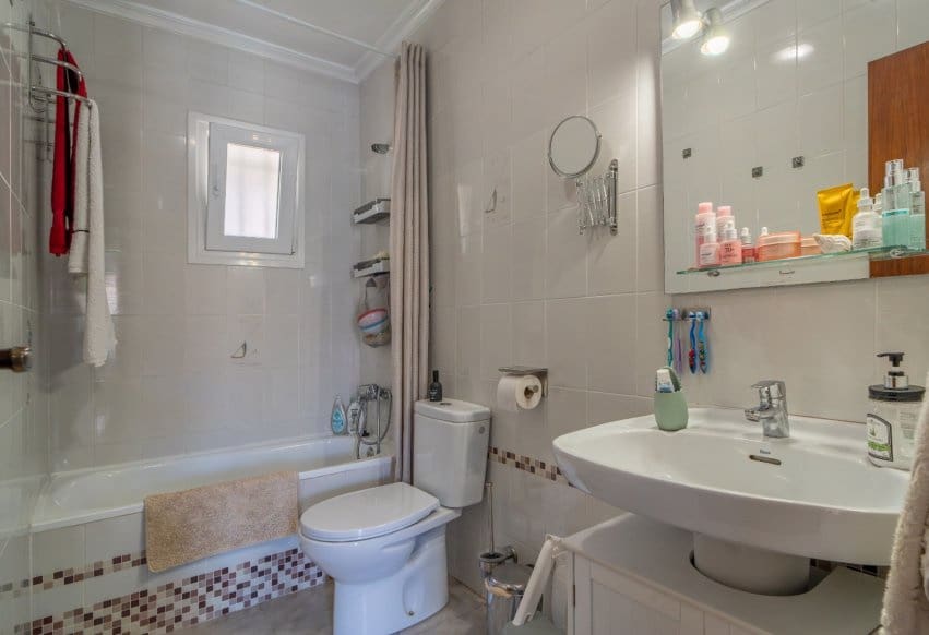 3 slaapkamer Huis te koop in Lo Pagan - € 185.000 (Ref: 9932360)