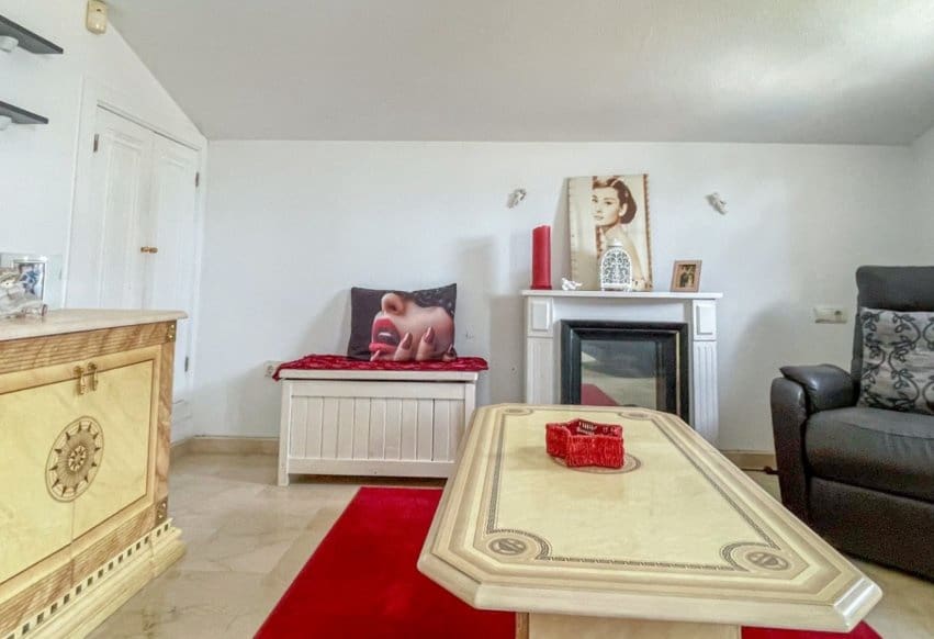 4 soverom Hus til salgs i Orihuela Costa med svømmebasseng - € 295 000 (Ref: 9935005)