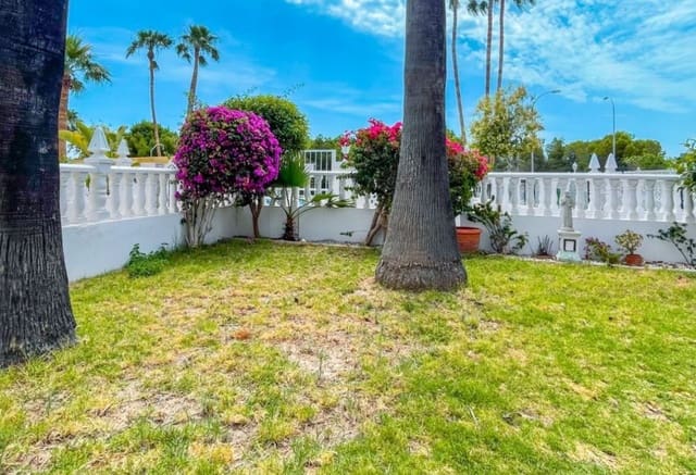 4 soverom Hus til salgs i Villamartin, Orihuela med svømmebasseng - € 295 000 (Ref: 9935005)
