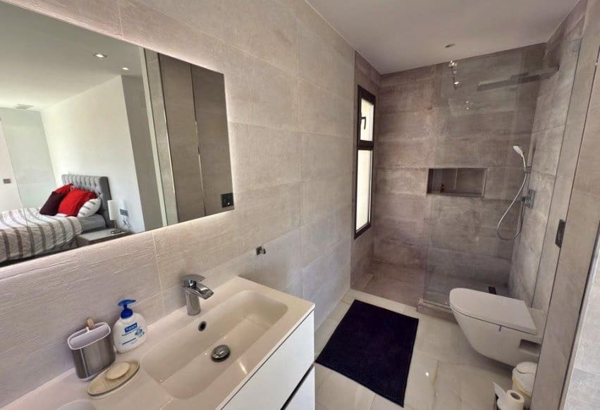 5 sypialnia Willa na sprzedaż w Villamartin - 840 000 € (Ref: 9936859)