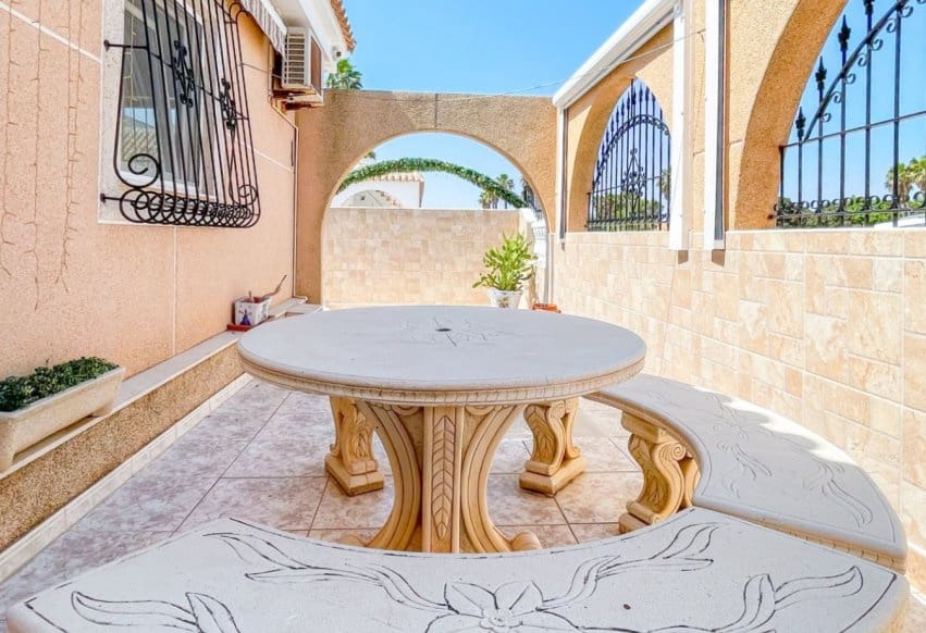 Bungalow de 2 habitaciones en Los Narejos en venta con piscina - 220.000 € (Ref: 9938712)