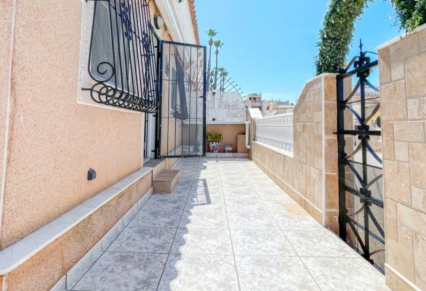 Bungalow de 2 habitaciones en Los Narejos en venta con piscina - 220.000 € (Ref: 9938712)