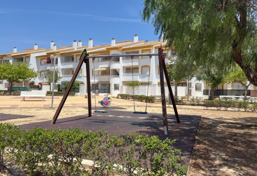 4 soveværelse Byhus til salg i Torre de la Horadada - € 214.000 (Ref: 9941198)